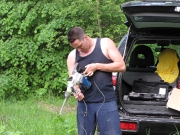 Взяли отбойный молоток....