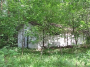 Туалет -не помню чтобы он работал, но живее всех живых))